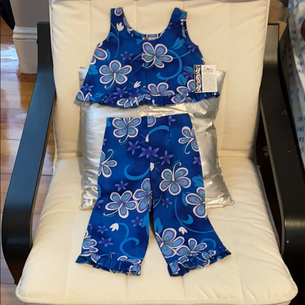 Hawaiian flowers top & pants
